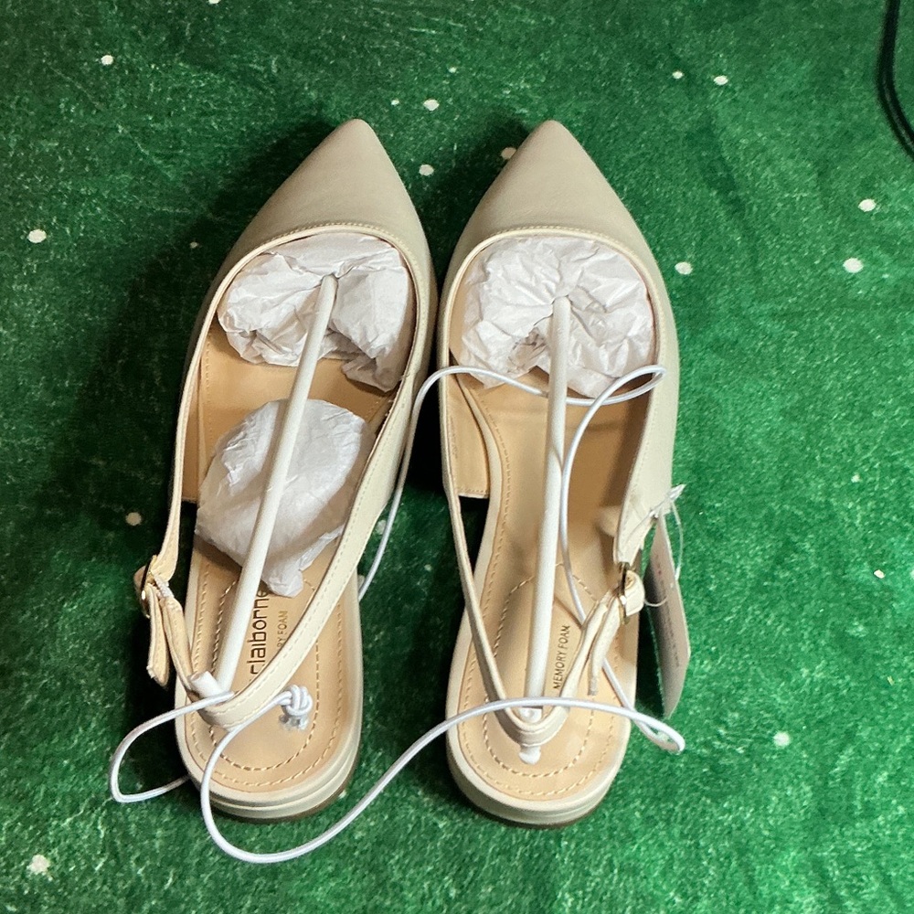 Liz Claiborne Beige Slingback Flats